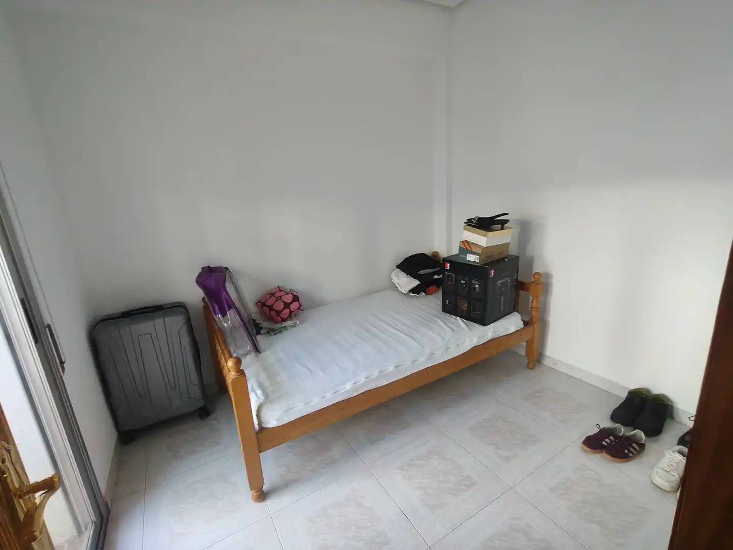 Habitación de Piso en venta en Baza con Amueblado