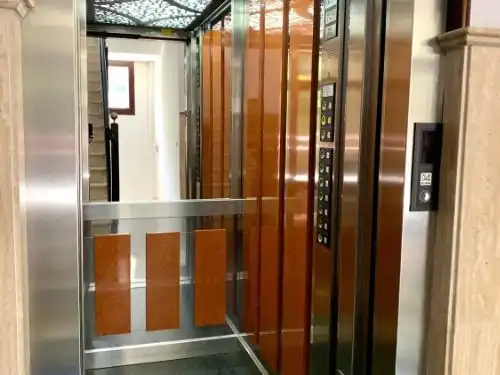 Ático de alquiler en Calle Donoso Cortés, El Coto