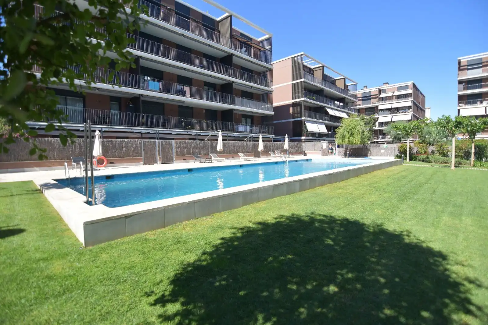 Dúplex amb piscina en venda a Cossetania