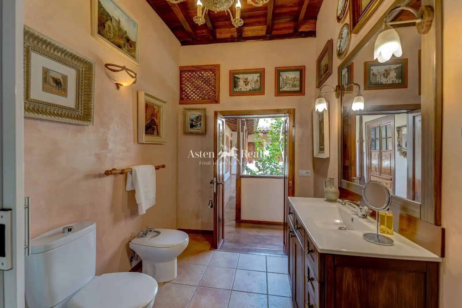 Bany de Casa o xalet en venda en Icod de los Vinos amb Terrassa i Moblat