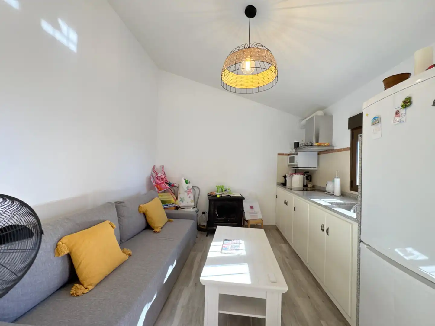 Living room of Houses for sale in Candeleda  with Heating, Storage room and Furnished