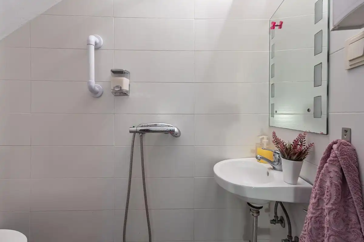 Bany de Casa o xalet en venda en Granada amb Terrassa i Balcó