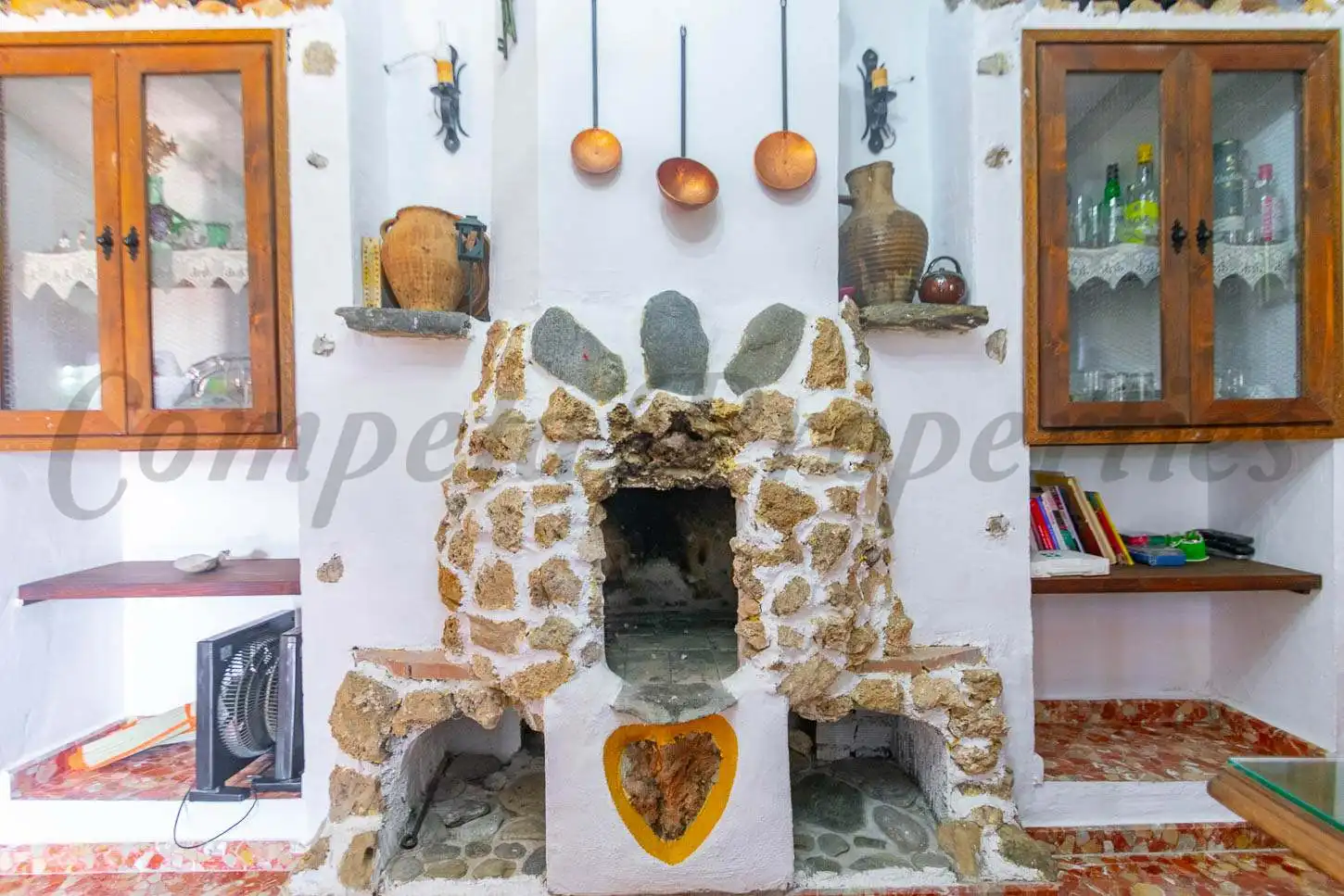 Country house zum Verkauf in Sedella mit Klimaanlage, Privatgarten und Terrasse