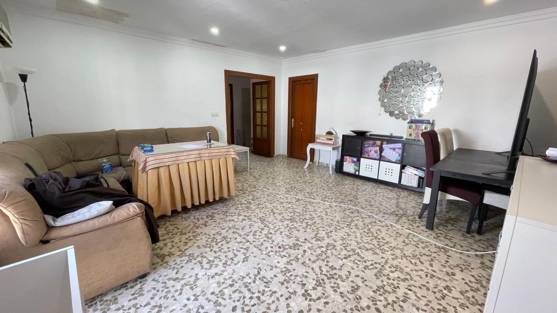 Sala de estar de Piso en venta en El Cuervo de Sevilla con Aire acondicionado