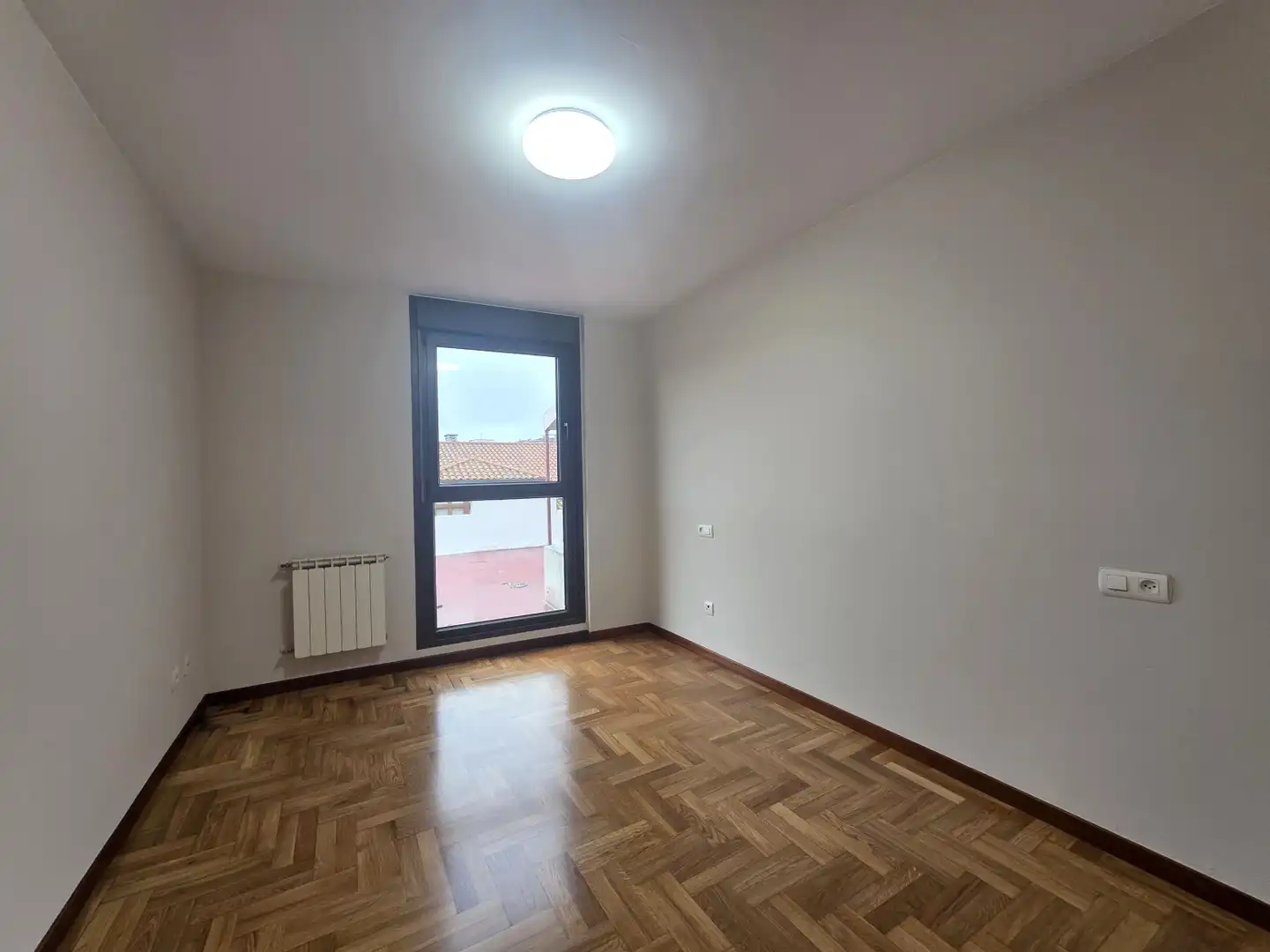 Habitación de Ático de alquiler en La Pola Siero