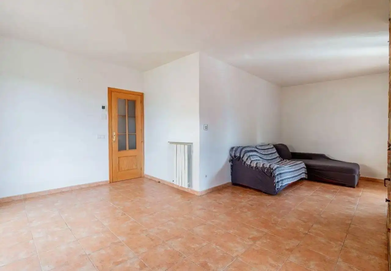 Sala de estar de Casa o chalet en venta en Robledo de Chavela con Aire acondicionado, Calefacción y Jardín privado