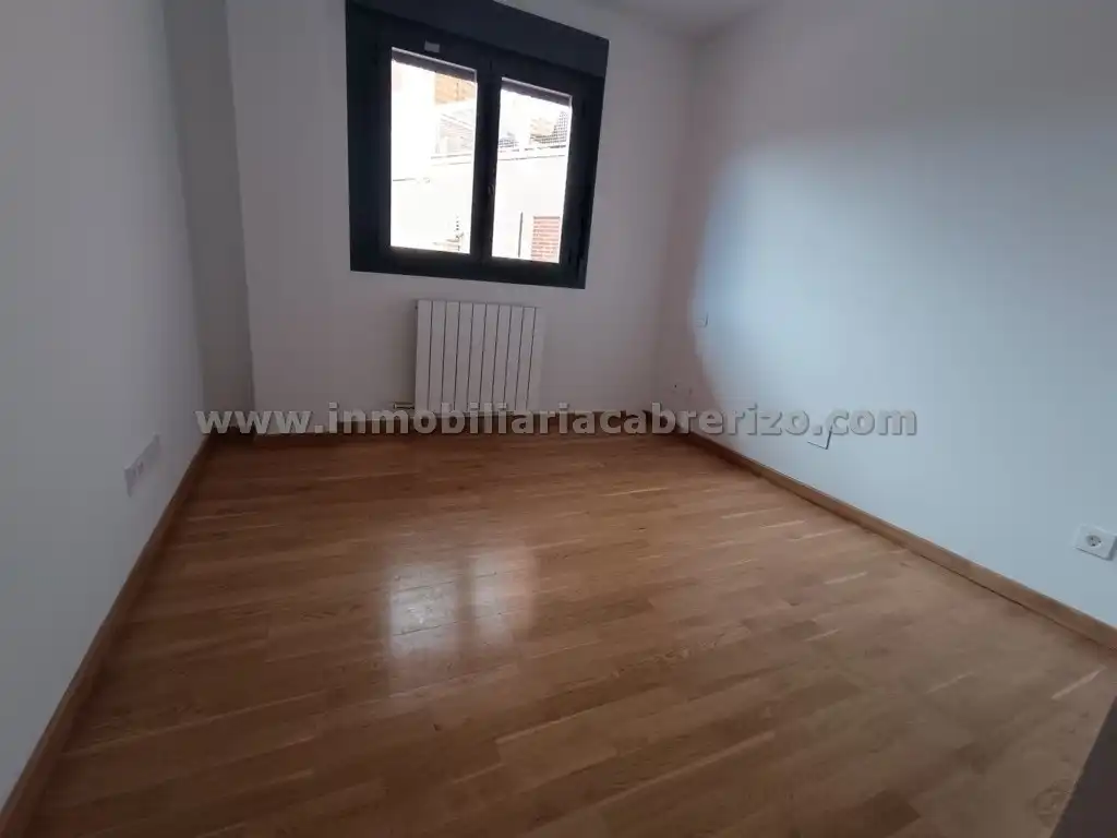 Habitación de Apartamento en venta en Villamediana de Iregua con Calefacción, Jardín privado y Parquet