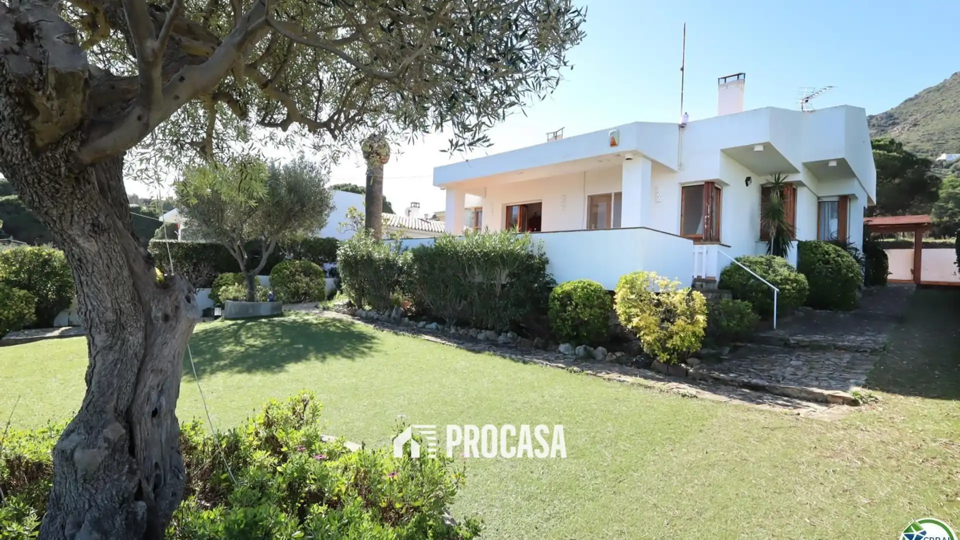 Vista exterior de Casa o xalet en venda en El Port de la Selva amb Aire condicionat, Calefacció i Jardí privat