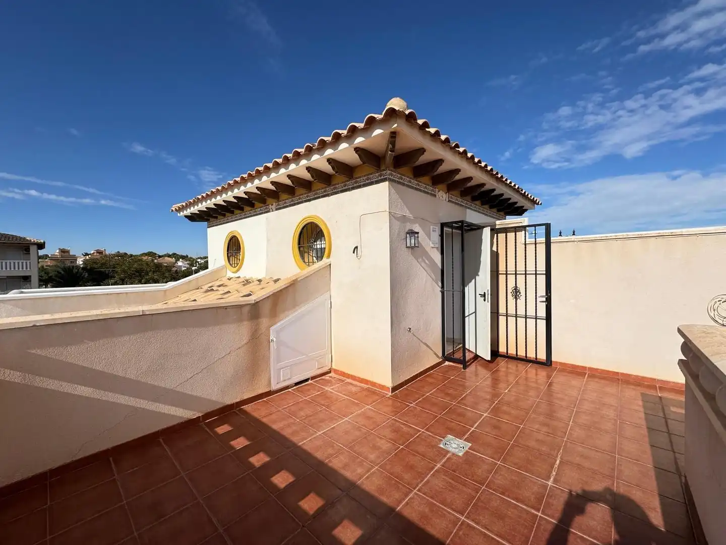 Casa a schiera con terrazza in vendita a Calle CASTILLO DE LA MOLA, imagen 70