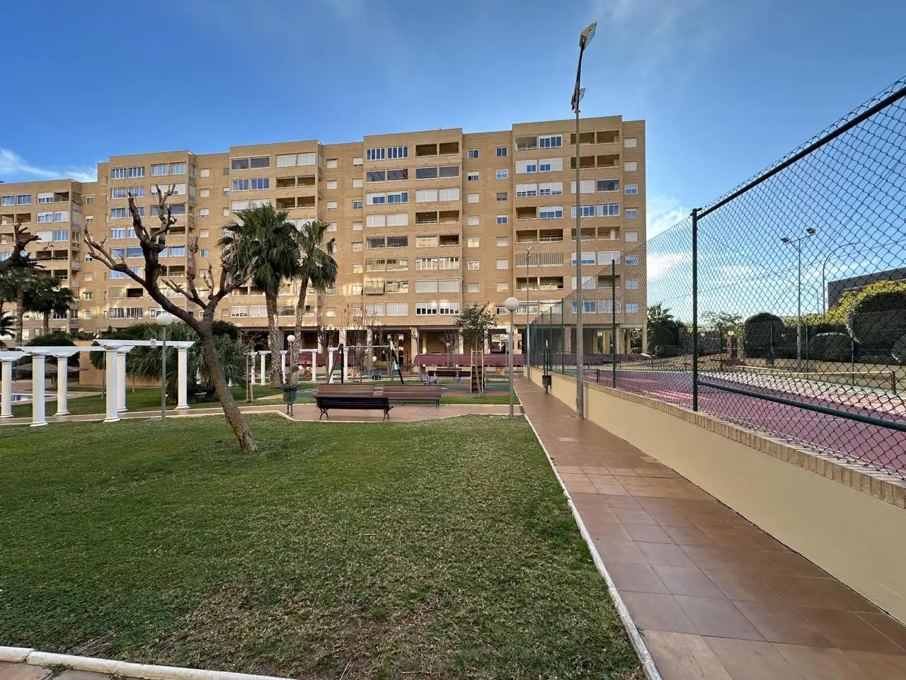 Vista exterior de Pis en venda en Alicante / Alacant amb Aire condicionat, Calefacció i Traster