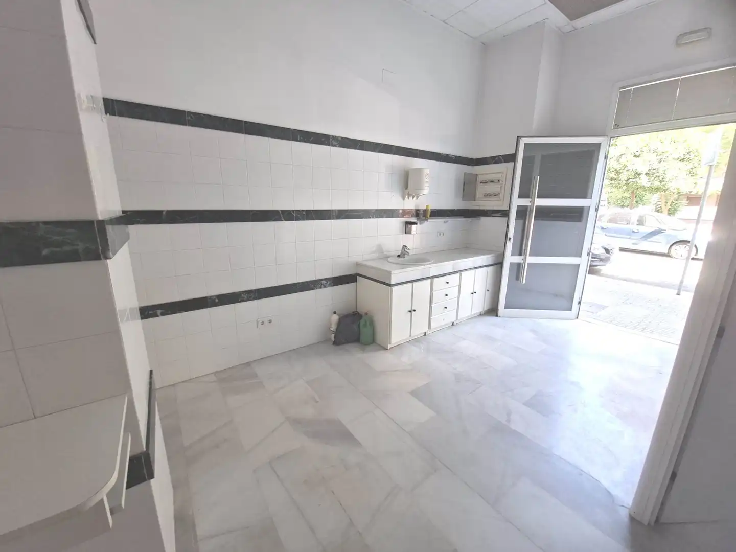 Local comercial en alquiler en Poniente-Sur, imagen 4