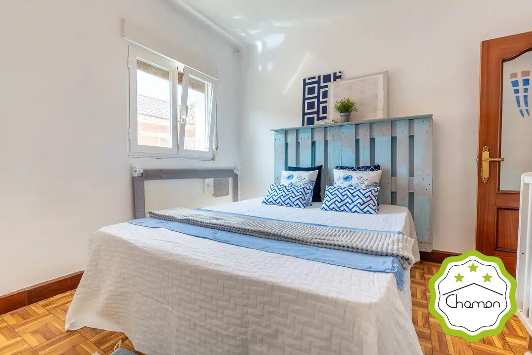 Schlafzimmer von Wohnung zum Verkauf in Bilbao  mit Privatgarten