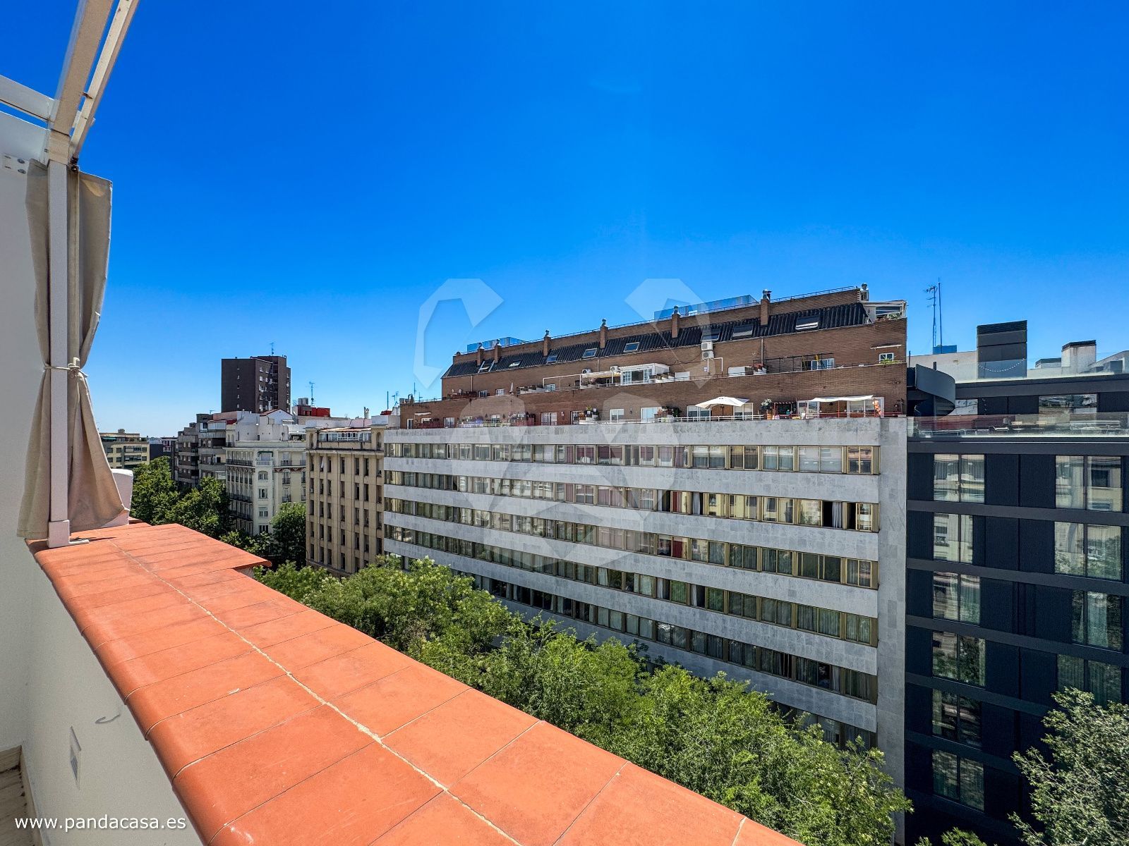 Exterior view of Attic to rent in  Madrid Capital  with Air Conditioner, Heating and Terrace