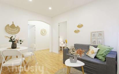 Living room of Flat for sale in  Barcelona Capital