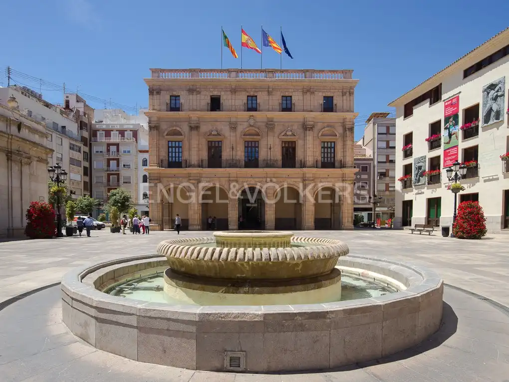 Vista exterior de Àtic en venda en Castellón de la Plana / Castelló de la Plana amb Calefacció, Parquet i Terrassa