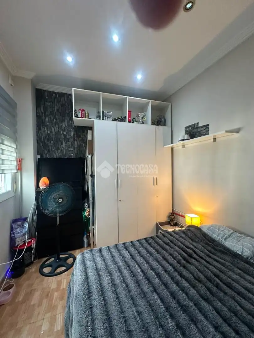 Habitación de Piso en venta en Sevilla con Amueblado