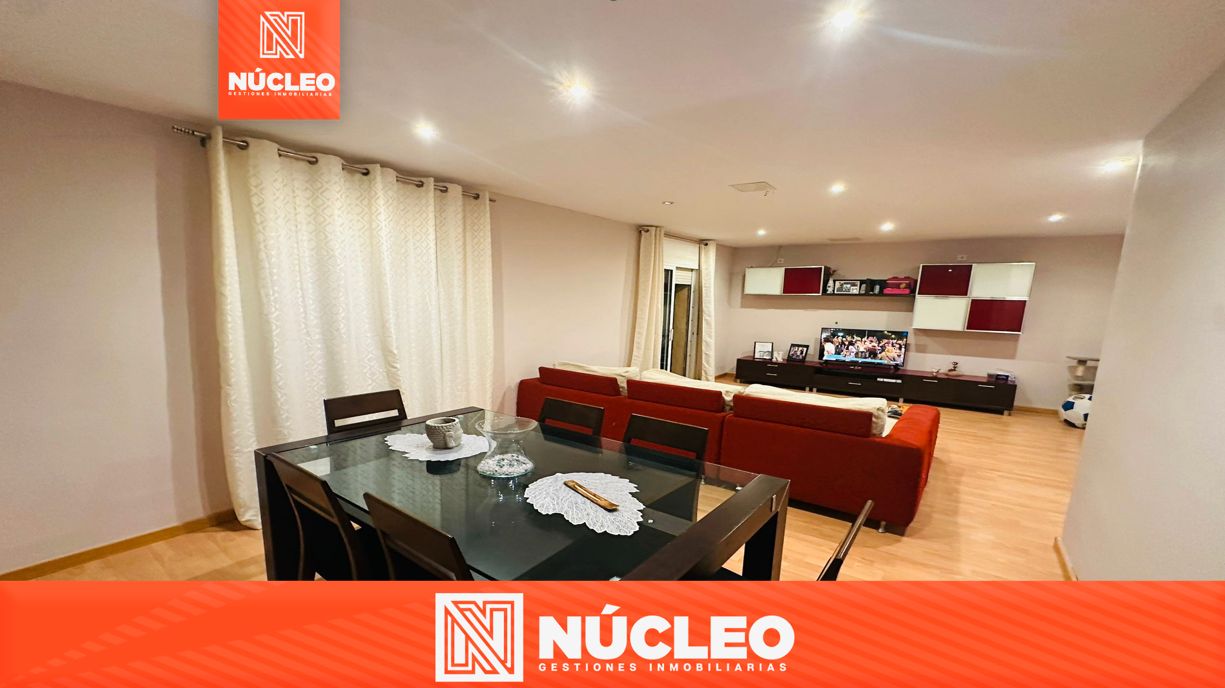 Living room of Flat for sale in  Tarragona Capital  with Heating, Parquet flooring and Terrace