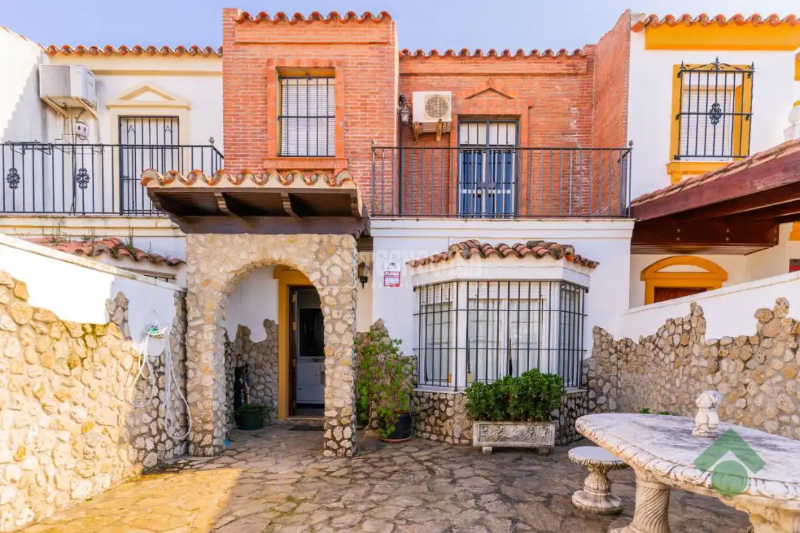 Vista exterior de Casa o xalet en venda en Jerez de la Frontera