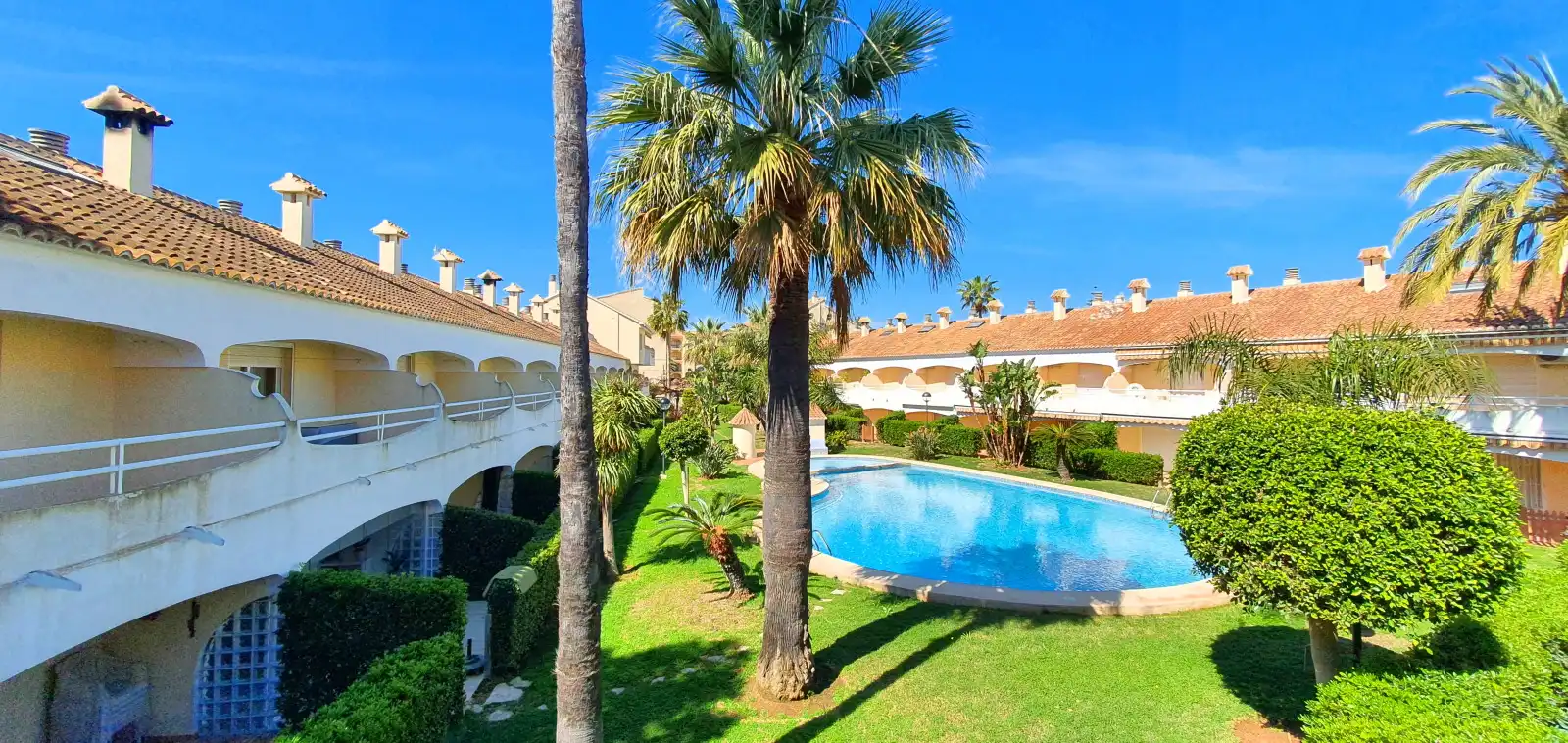 Jardí de Casa adosada de lloguer en Dénia amb Aire condicionat, Calefacció i Terrassa