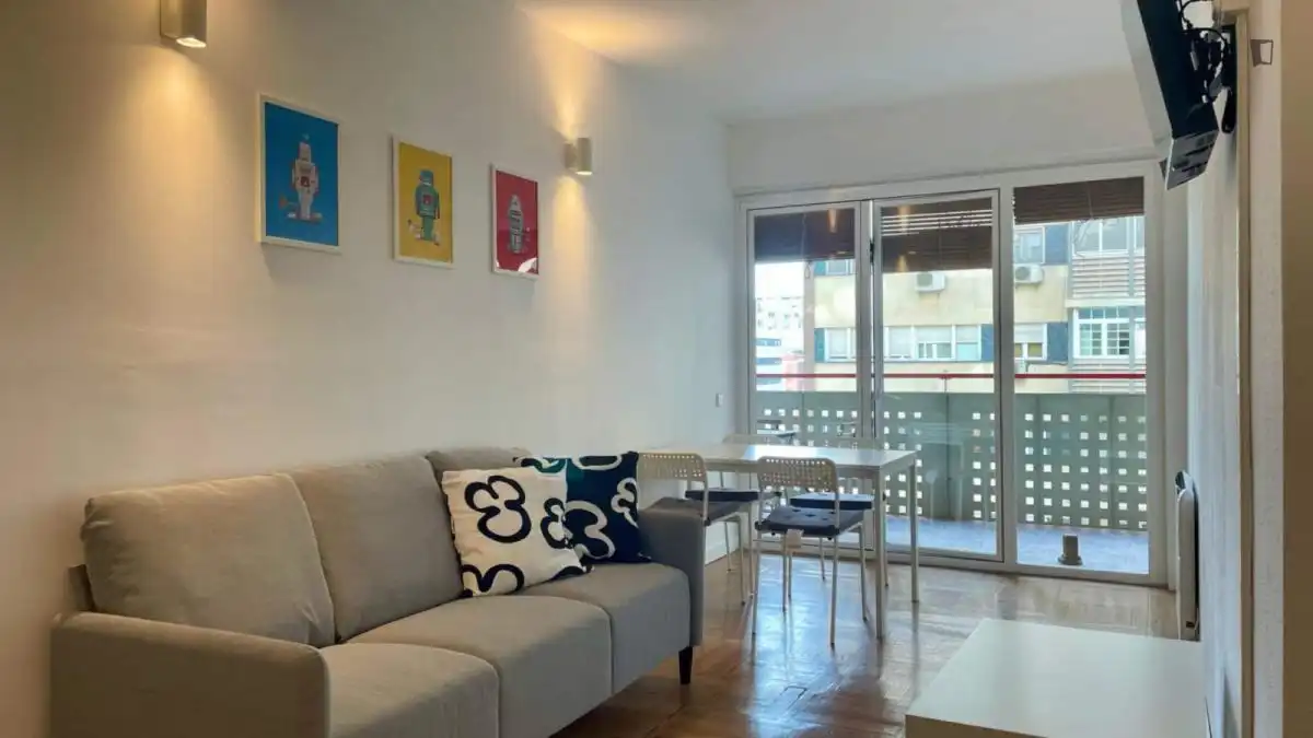 Wohnzimmer von Wohnungen zur untervermieten in Madrid mit Möbliert, Ofen und Waschmaschine