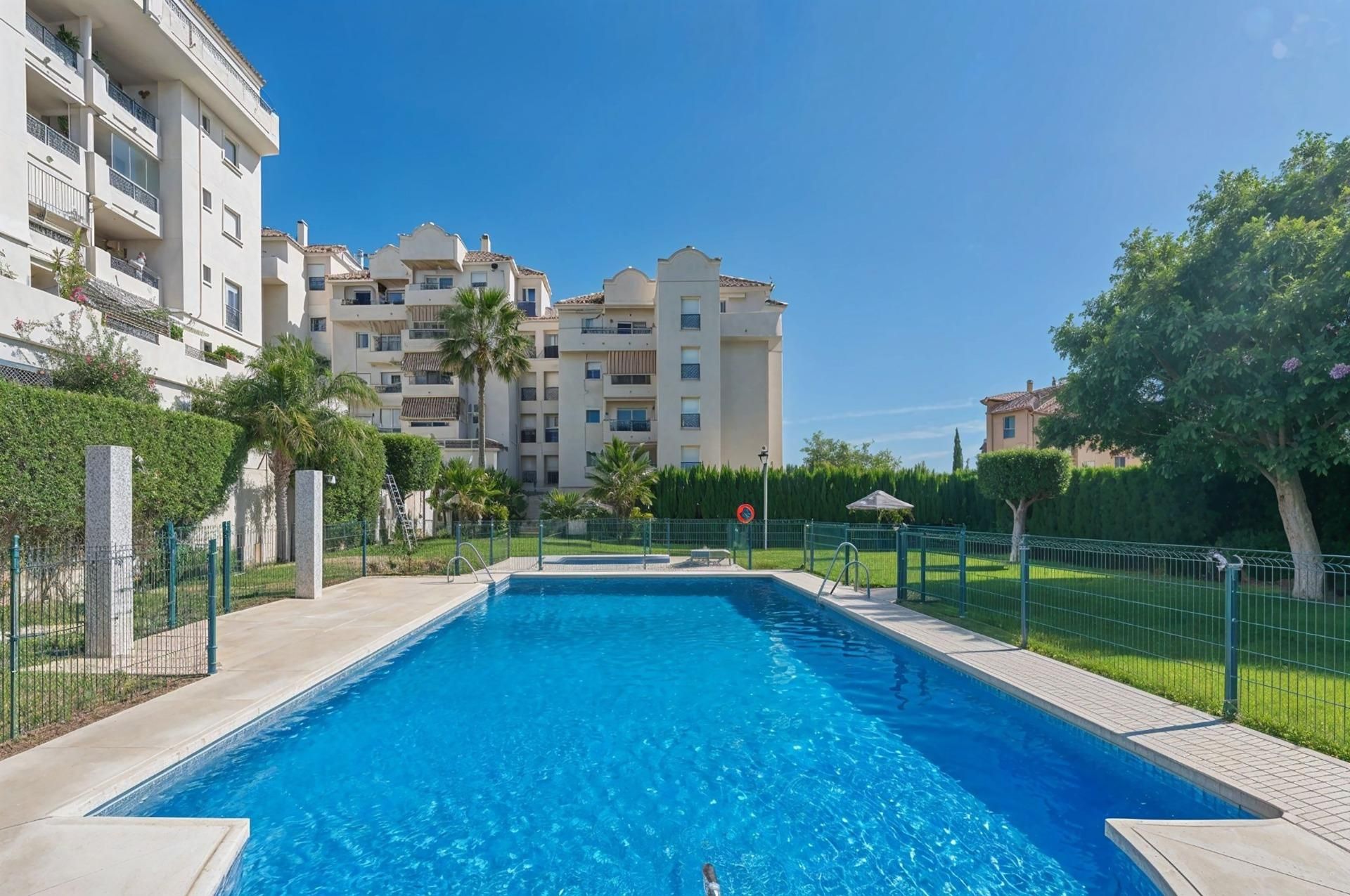 Exterior view of Flat for sale in Benalmádena  with Air Conditioner and Terrace