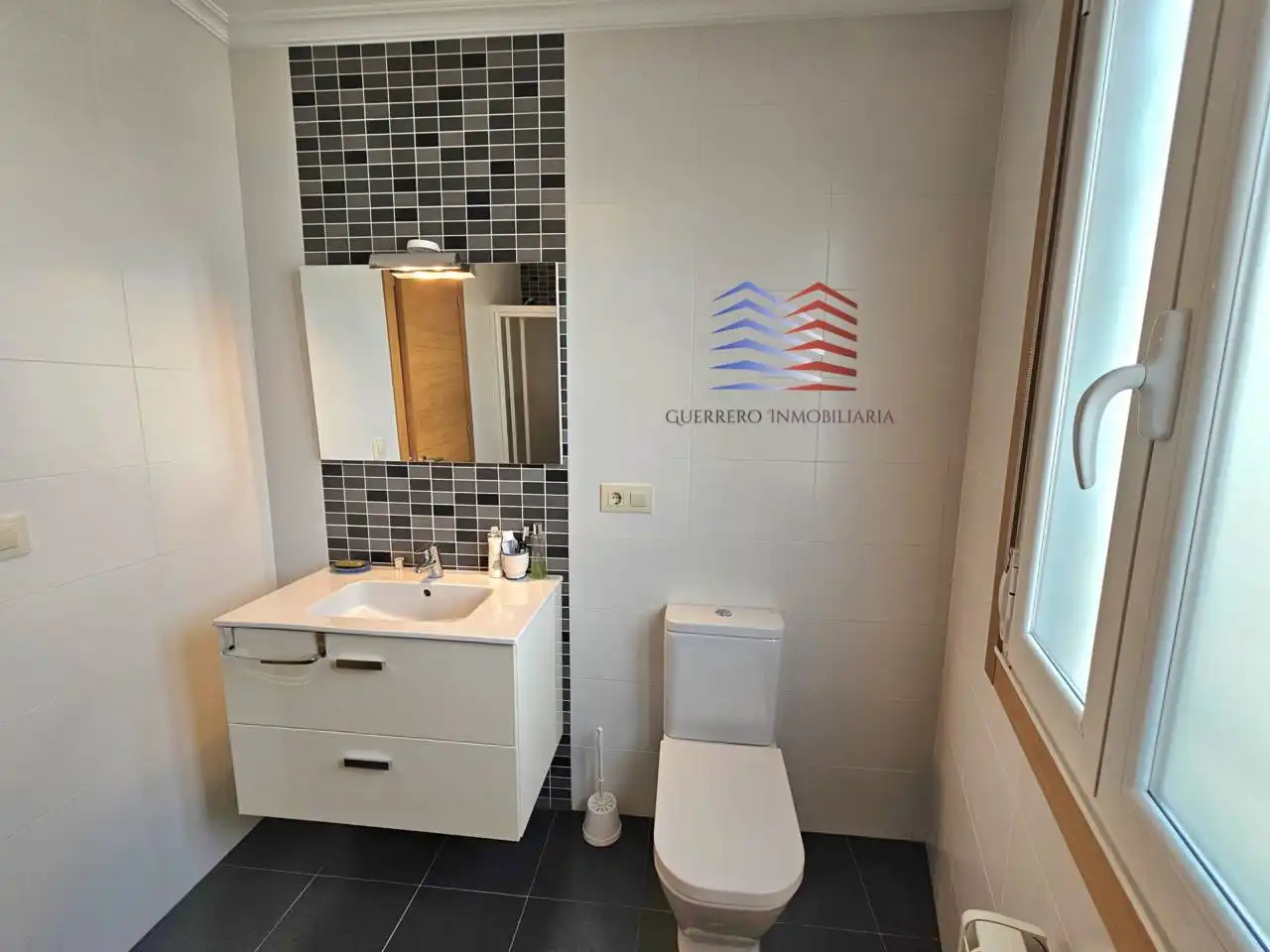 Baño de Apartamento de alquiler en Maceda con Calefacción, Parquet y Trastero