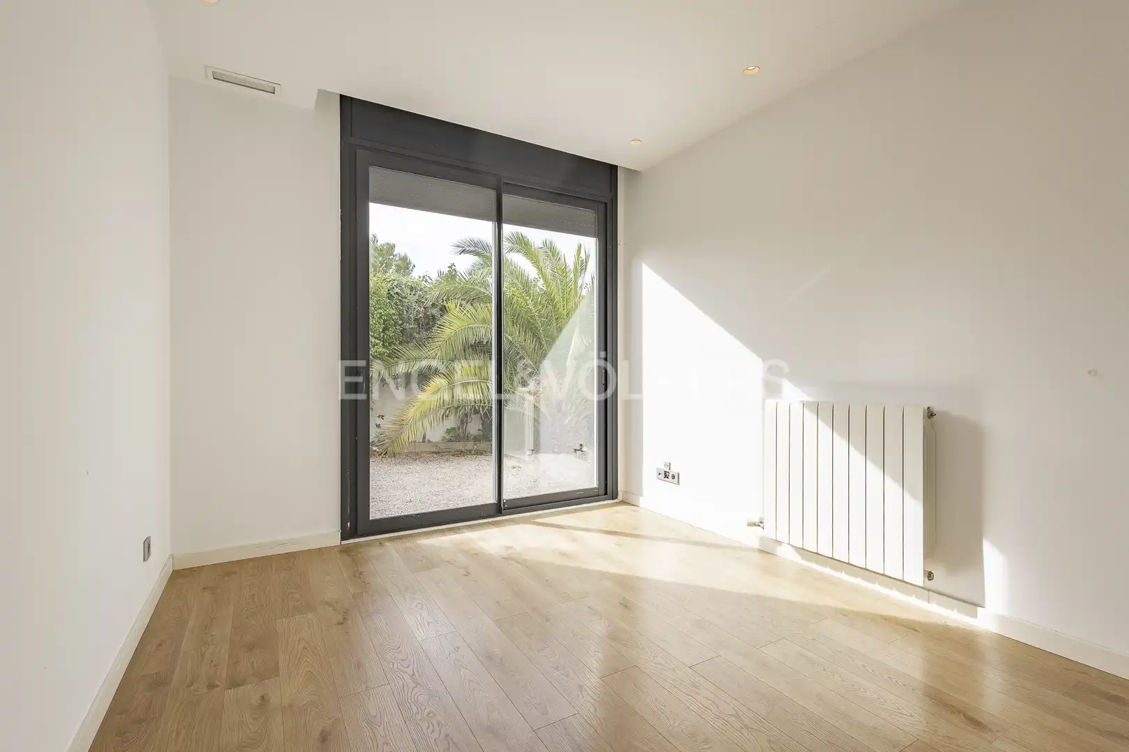 Casa o chalet en venta en Vilanova i la Geltrú con Aire acondicionado, Calefacción y Jardín privado