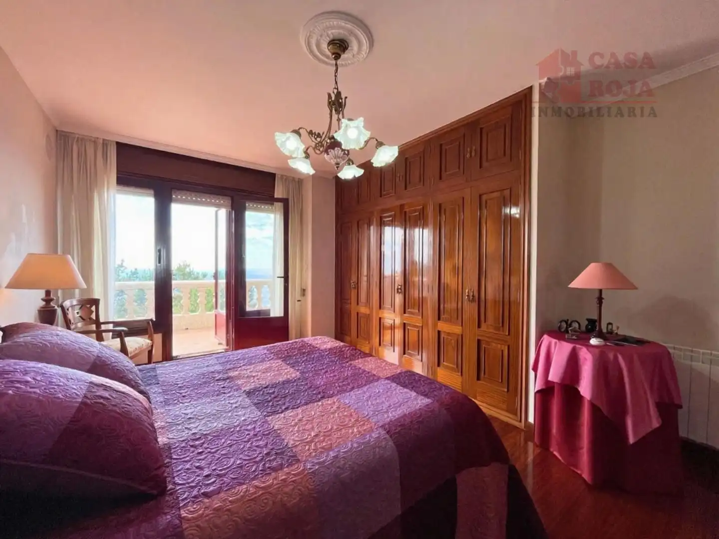 Habitación de Casa o chalet en venta en Cangas  con Calefacción, Terraza y Piscina