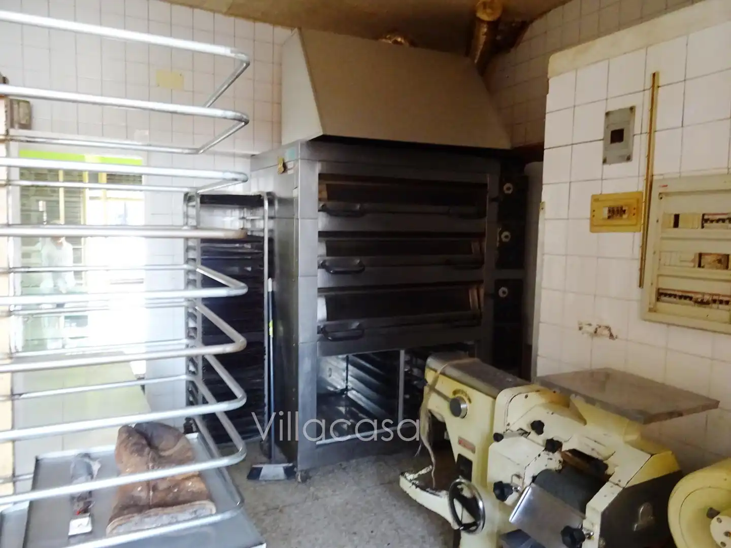 Local comercial en alquiler en Calle del Monte Aya 13, imagen 6