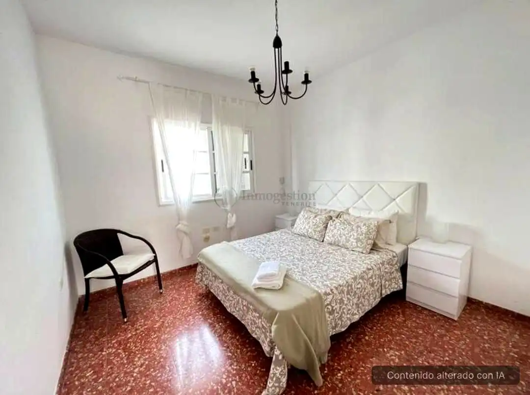 Habitación de Piso de alquiler en Arona con Amueblado, Balcón y Internet