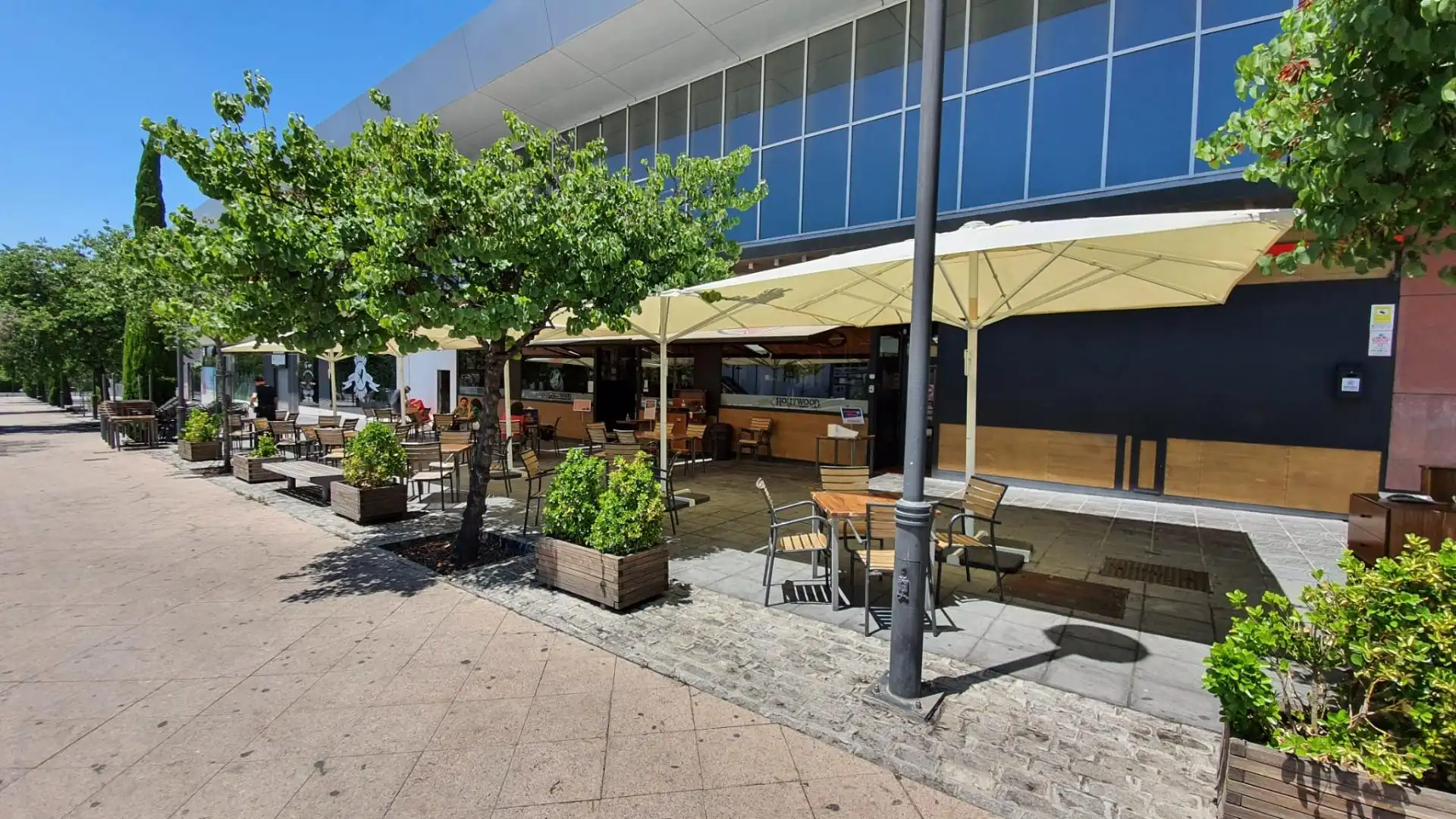 Terrassa de Local de lloguer en Granada amb Aire condicionat i Moblat