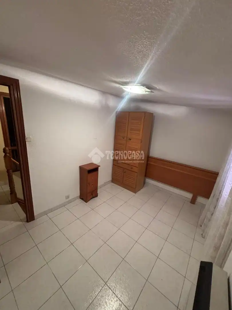 Casa adosada en venta en Madrid con Aire acondicionado y Amueblado