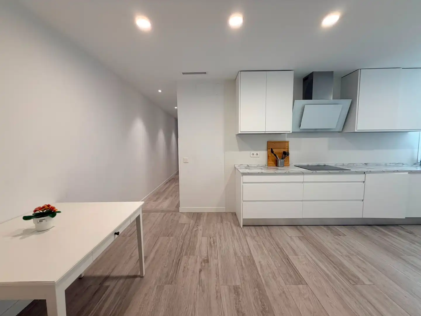 Kitchen of Flat for sale in Madrid  with Air Conditioner, Heating and Storage room