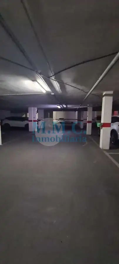 Parking de Piso en venta en Roquetas de Mar con Aire acondicionado, Terraza y Amueblado