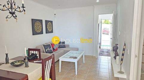 Foto 2 de Casa o chalet en venta en Singuerlín, Santa Coloma de Gramenet