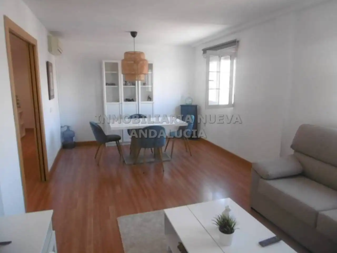 Sala d'estar de Pis de lloguer en  Almería Capital amb Aire condicionat, Terrassa i Moblat