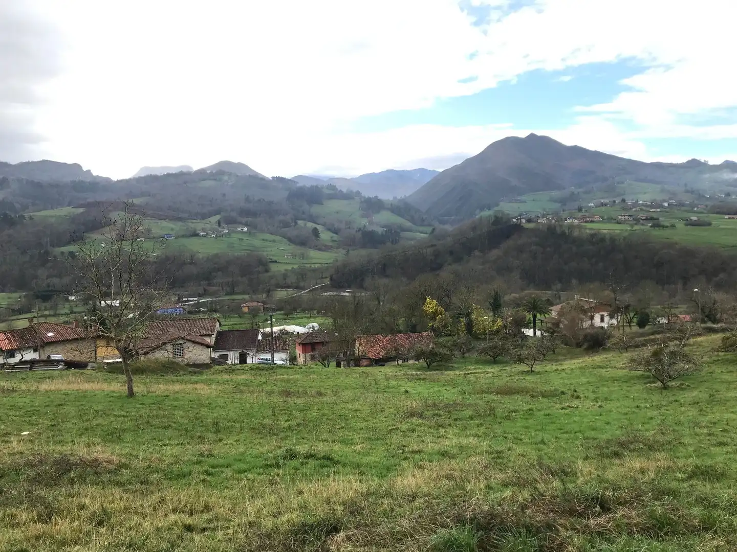 Terrenos y solares en venta en Parres