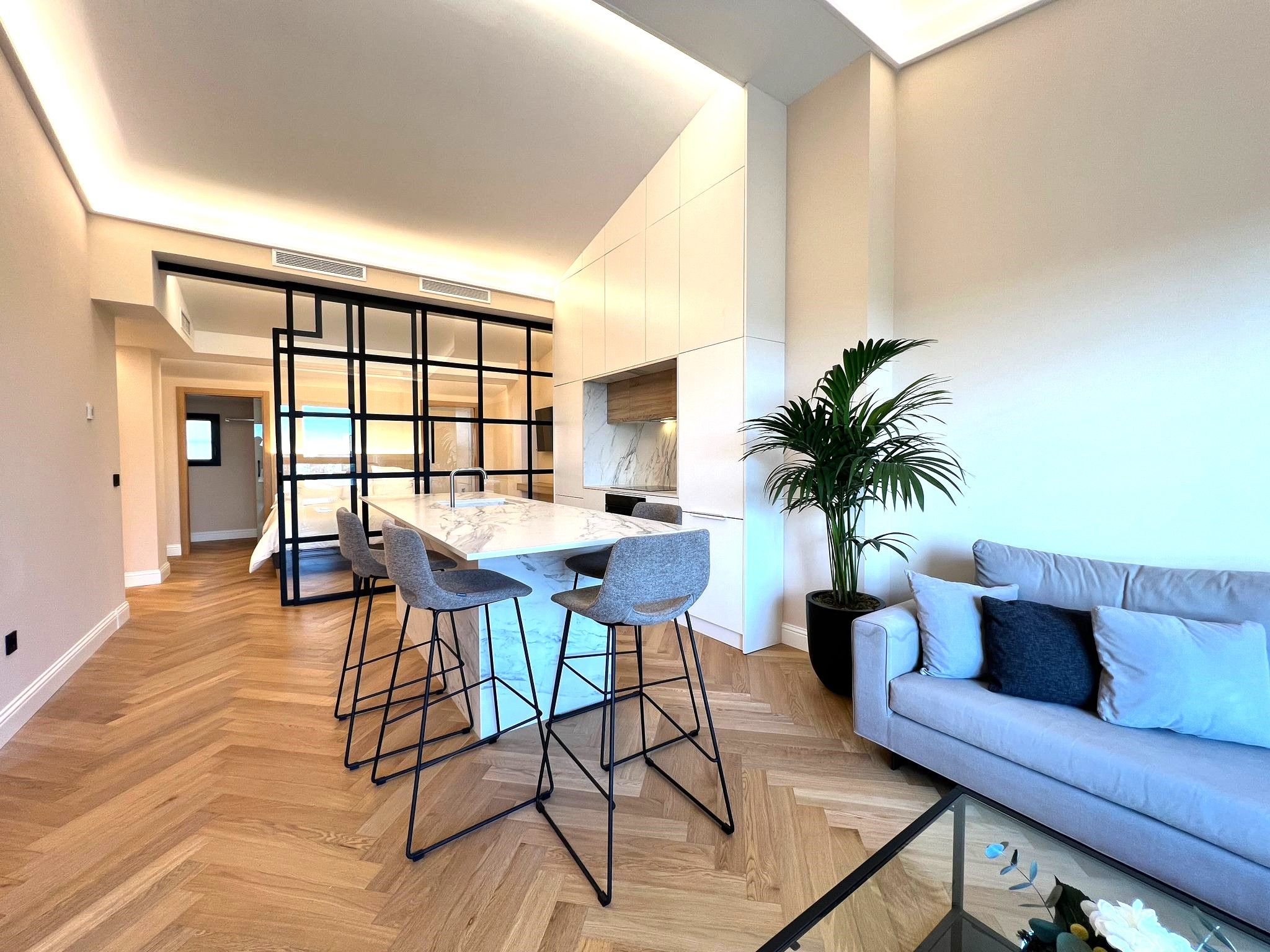 Living room of Flat to rent in  Valencia Capital  with Air Conditioner, Parquet flooring and Furnished