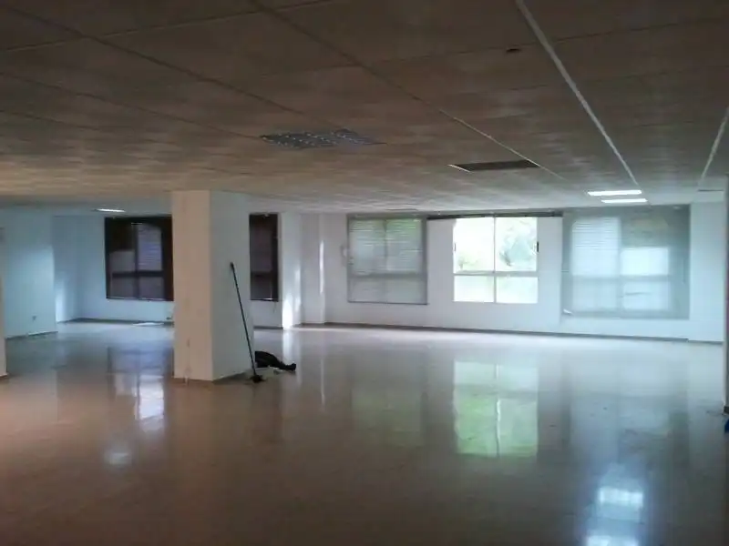 Oficina de alquiler en Elche / Elx