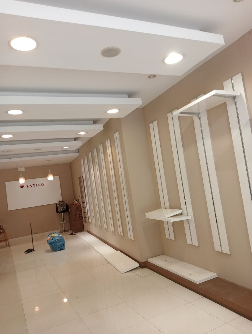 Premises to rent in  Valencia Capital  with Air Conditioner