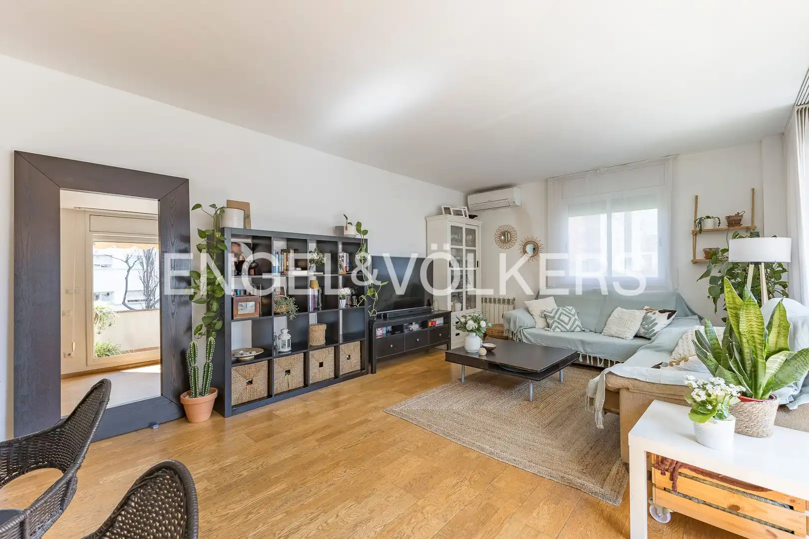 Living room of Flat for rent in Sant Feliu de Llobregat  with Heating, Furnished and Balcony