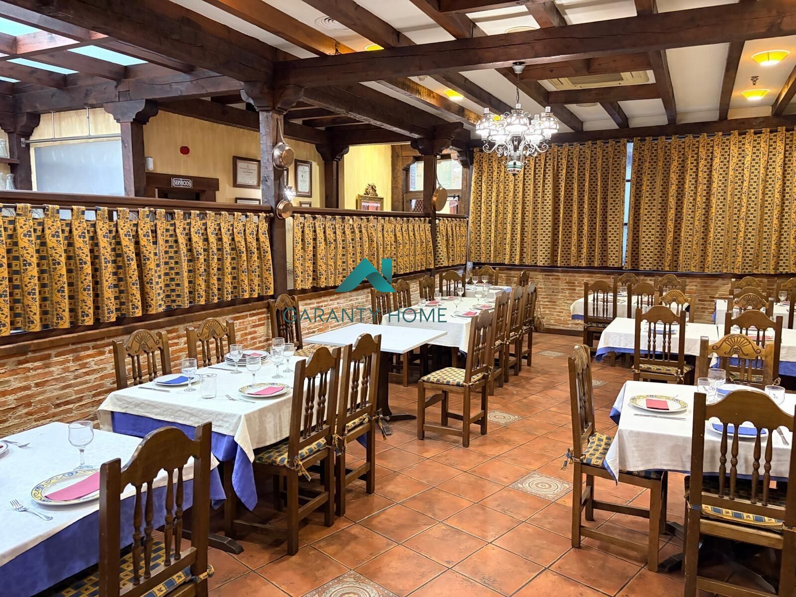 Local en venda en Tres Cantos amb Aire condicionat i Moblat