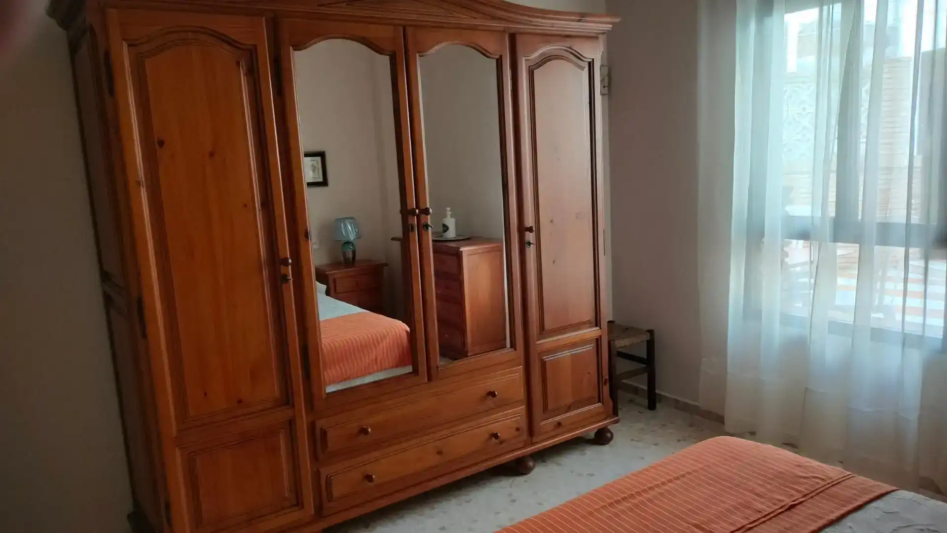 Habitación de Piso de alquiler en Rota con Trastero, Amueblado y Horno