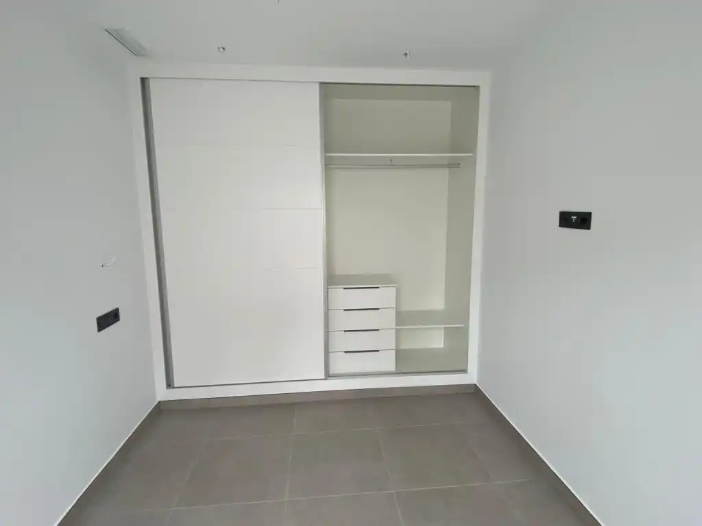 Dormitori de Casa o xalet en venda en Los Alcázares amb Aire condicionat, Jardí privat i Terrassa
