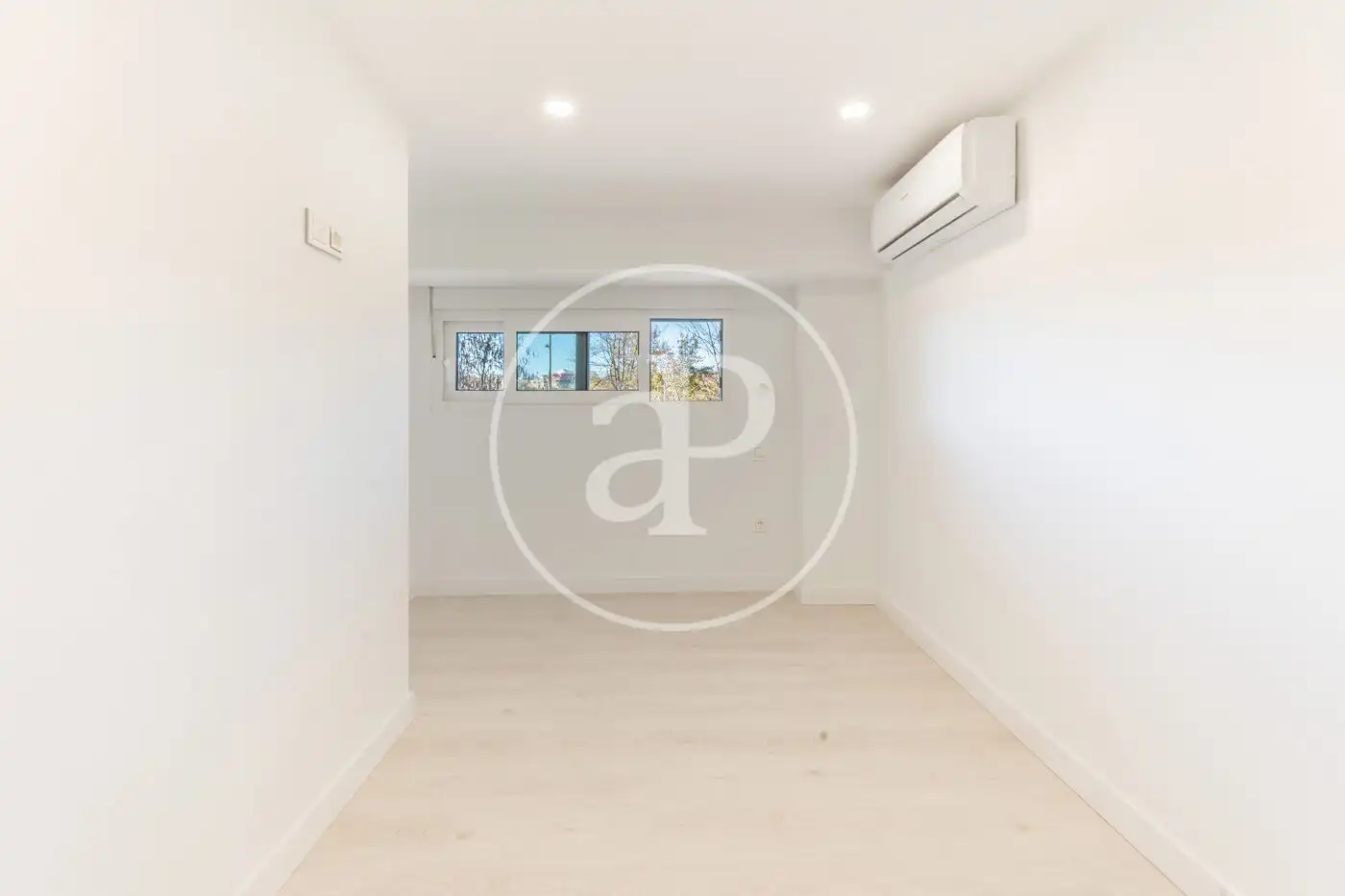Piso en venta en Madrid con Aire acondicionado, Calefacción y Piscina comunitaria