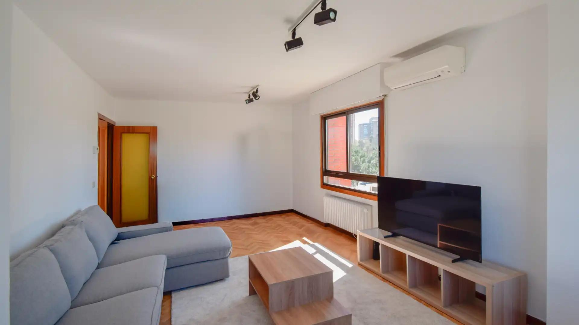 Wohnung zur Miete in Avenida de Burgos, 30, Castilla