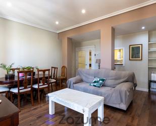 Living room of Flat to rent in  Madrid Capital  with Heating, Oven and Microwave