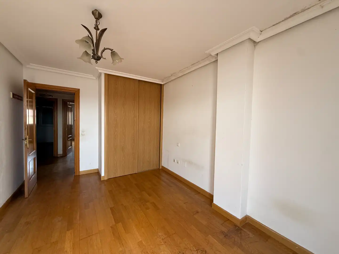 Habitación de Piso en venta en Benavente con Calefacción, Terraza y Balcón