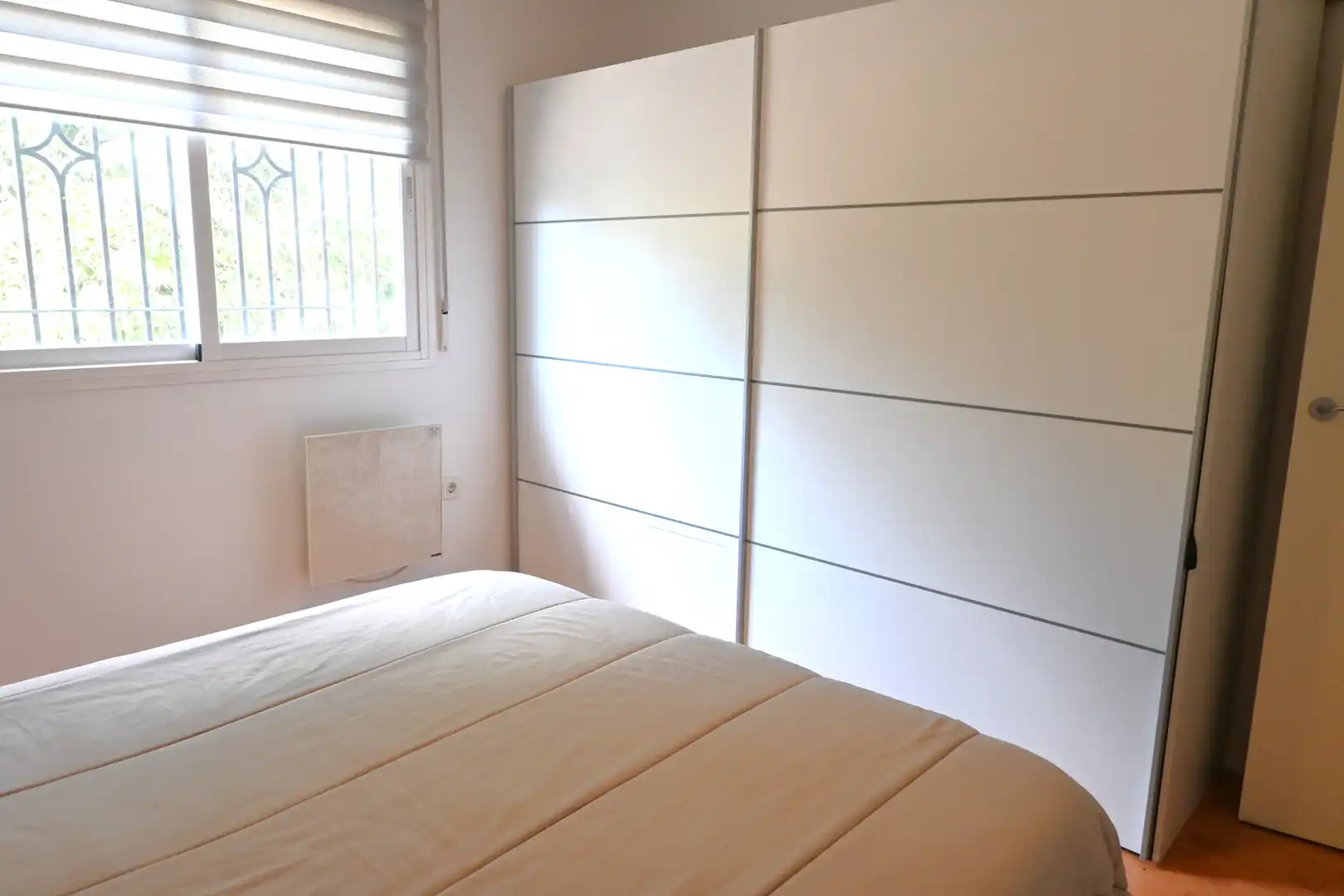Bedroom of Flat for sale in Churriana de la Vega  with Air Conditioner, Heating and Furnished