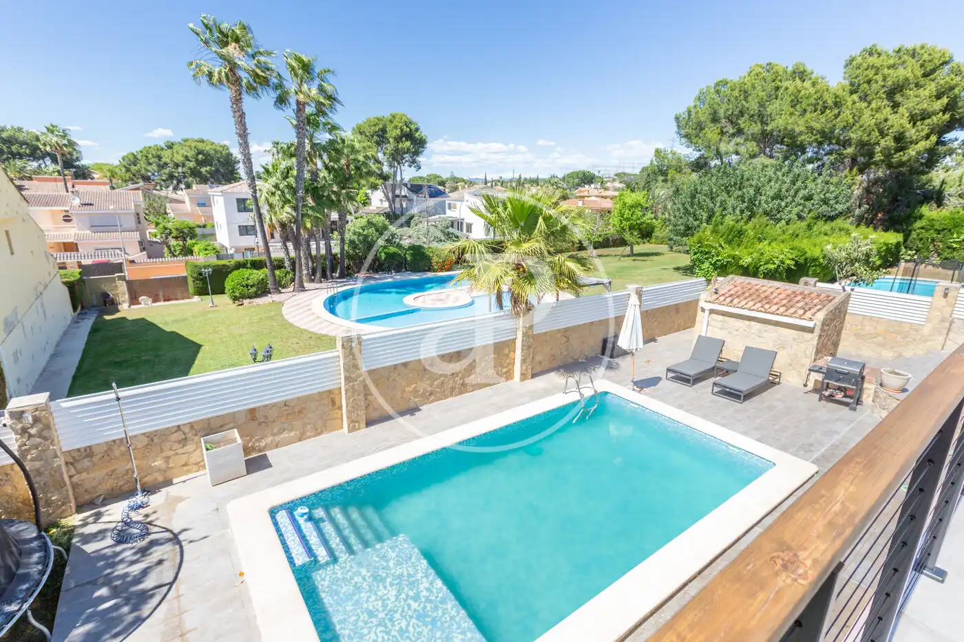 Swimming pool of Houses for sale in L'Eliana  with Air Conditioner, Heating and Private garden